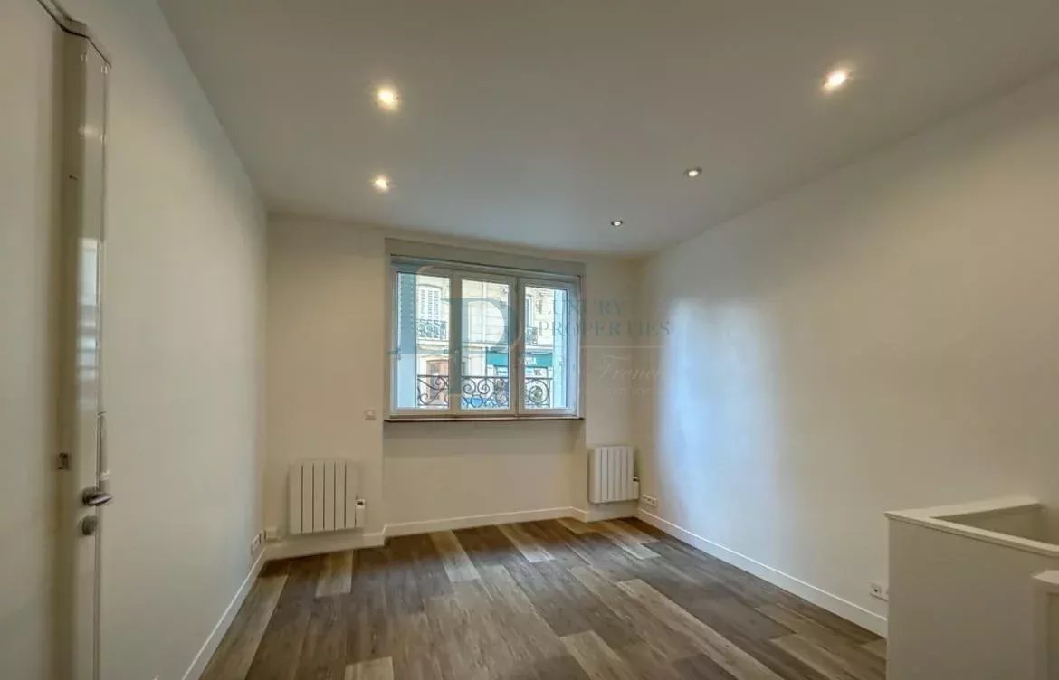 Location Bureau Paris 8ème